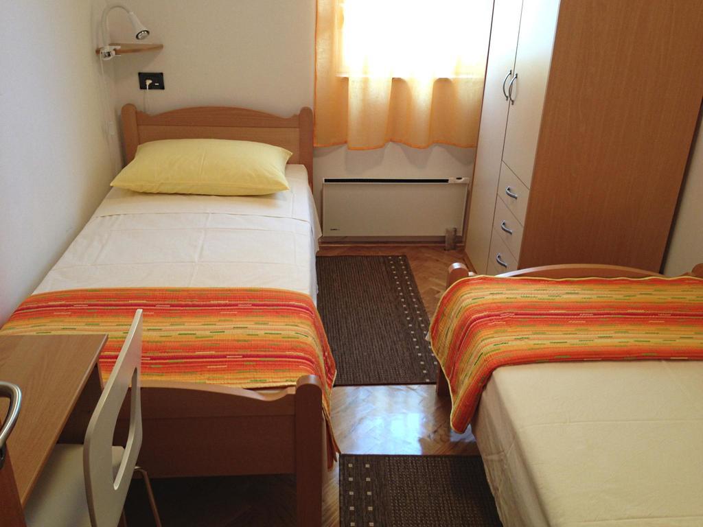 Kristian Apartments Podstrana Buitenkant foto